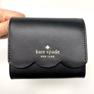 NWT kate spade Scalloped Flap Wallet